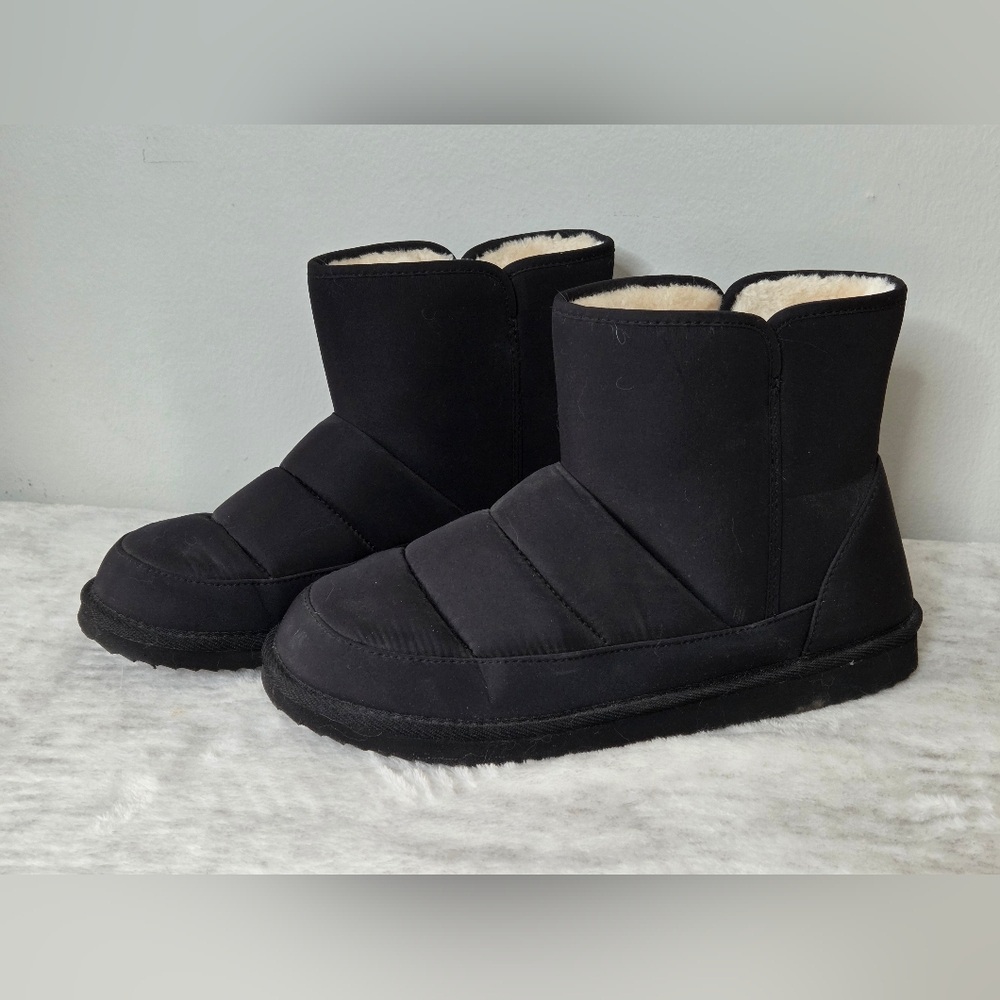 Old Navy Cozy Bootie Black Jack Winter Boots